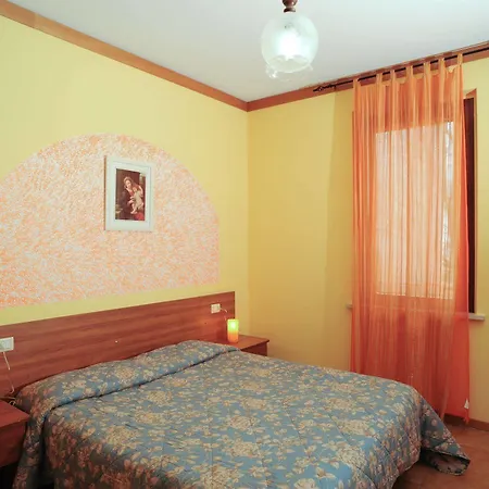 La Mora Hotel 3*