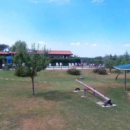 La Mora 3*